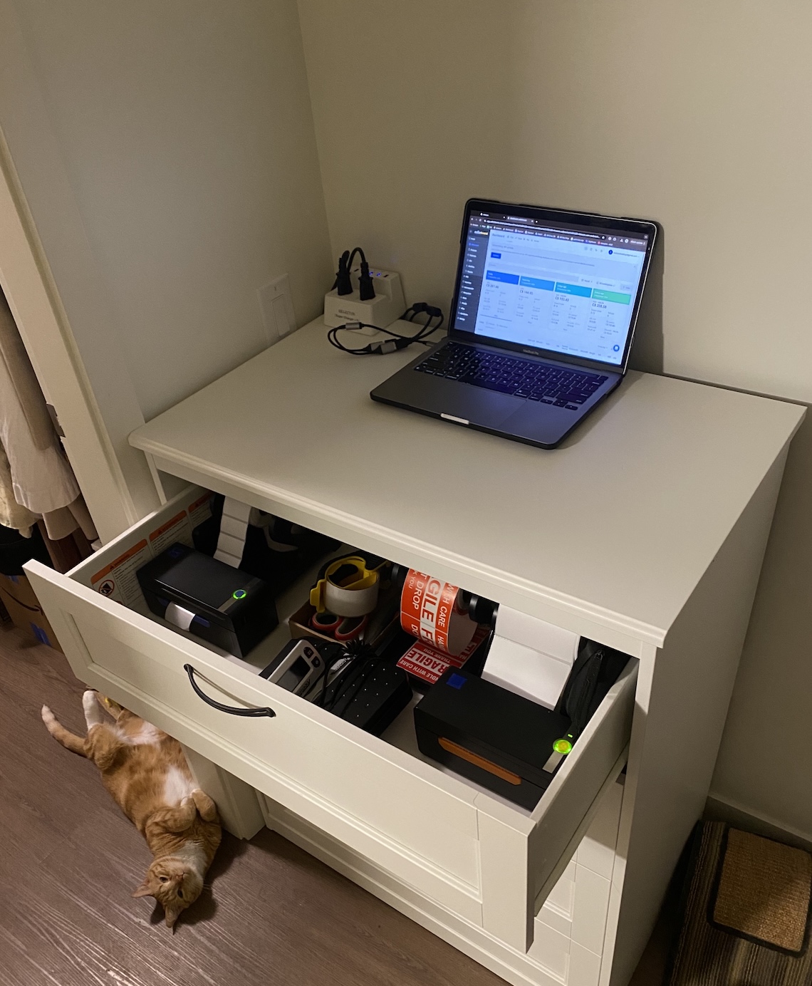 Label Station - Alita